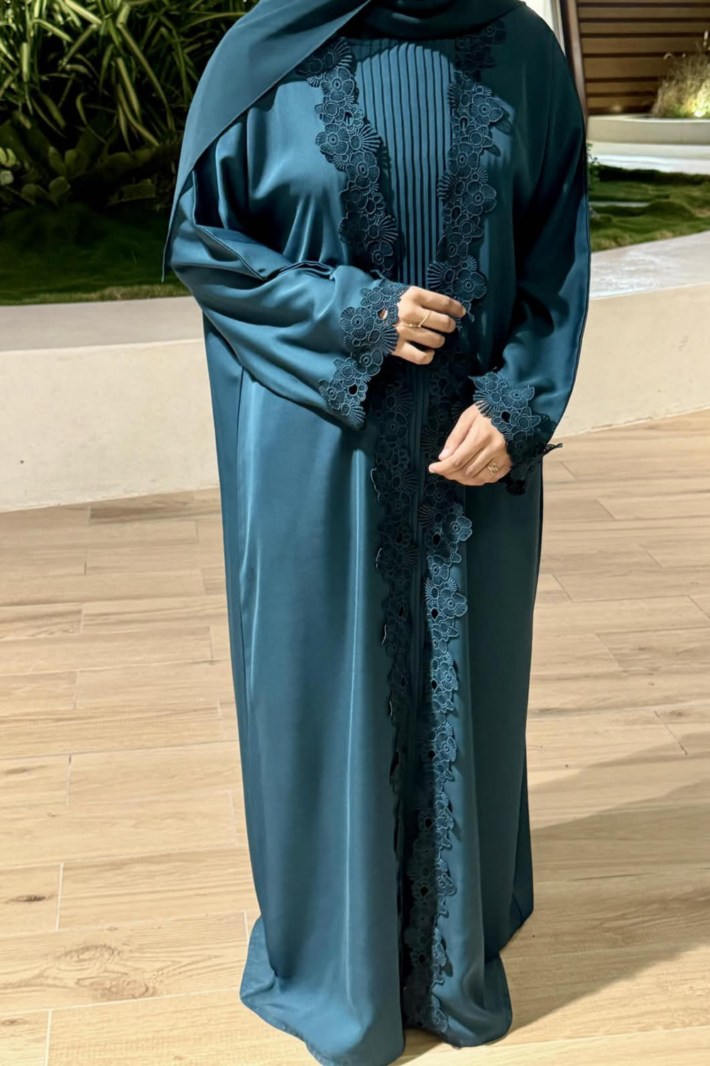 Rawdha Abaya